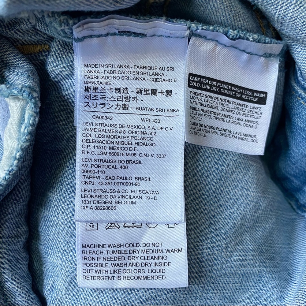 Levi’s Trucker Jacket. Medium. - image 4